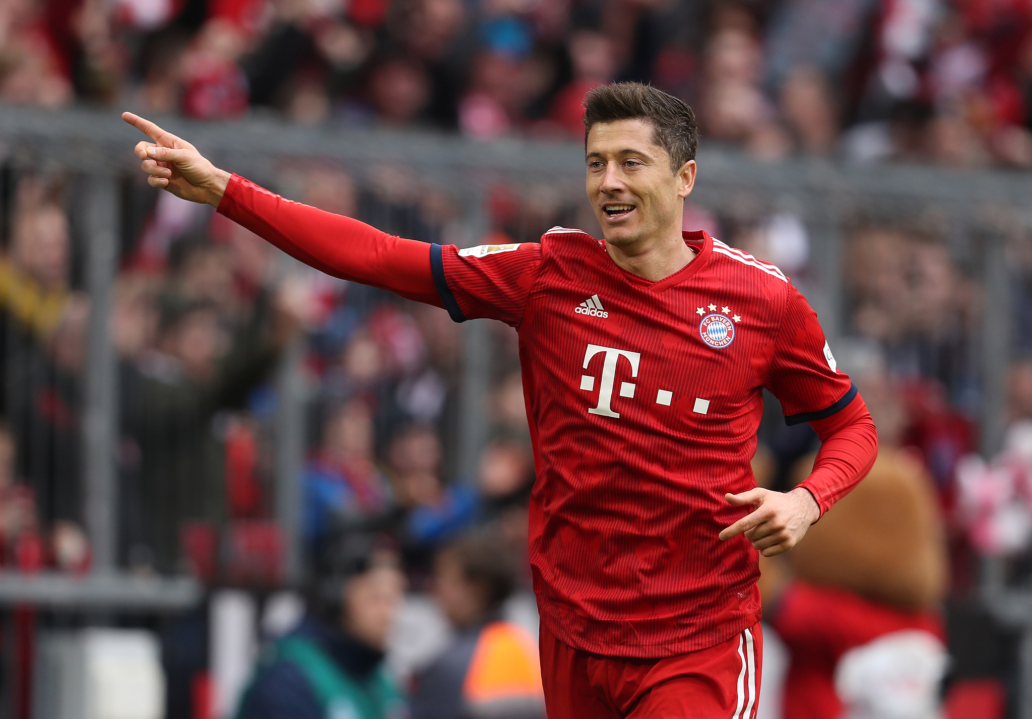 意媒：那不勒斯、米兰、曼城、巴萨关注乌迪内斯中场阿蒂尔（意媒：那不勒斯、AC米兰、曼城、巴萨有意乌迪内斯中场阿蒂尔）