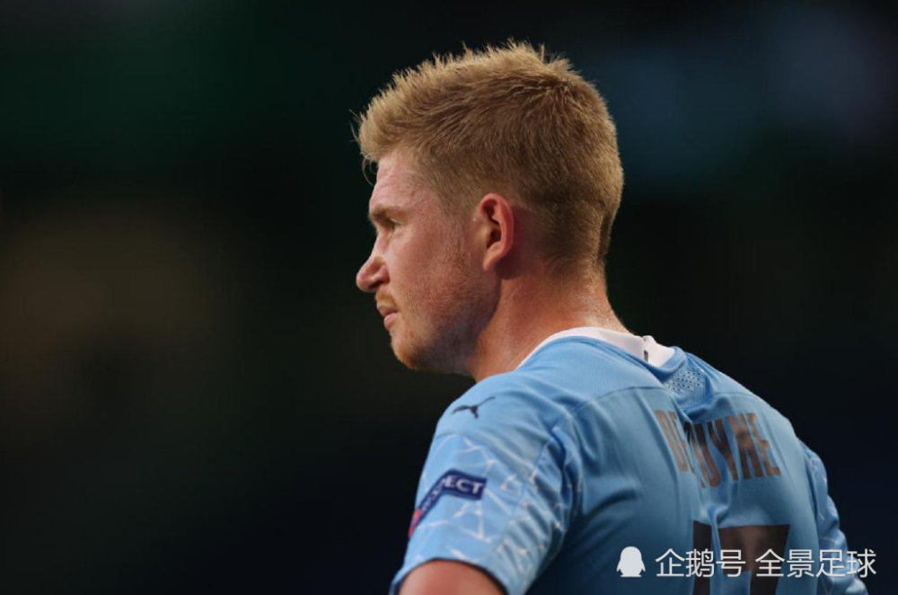 启蒙教练：维尼修斯一直有点叛逆，他应该学会控制和收敛脾气（启蒙教练：维尼修斯有叛逆一面，应学会情绪控制与收敛）