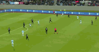 斯玛特：来到湖人让我重获新生，就像小孩第一天上学一样（斯玛特：加盟湖人让我焕然一新，宛如孩子开学第一天）