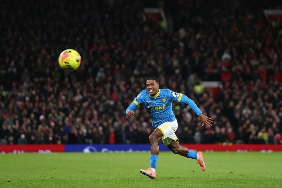 伦纳德复出后哈登投篮命中率仅38%，同时出战快船仅4胜9负（莱昂纳德复出后，哈登投篮命中率仅38%，两人同场时快船仅4胜9负）